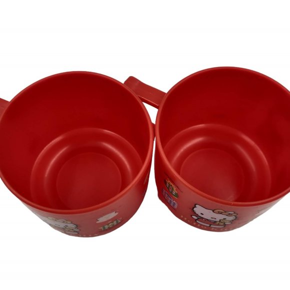 Vintage 94 96 Hello Kitty Sanrio Set 2 Red Pink Plastic Plates 2 Red Cups 1 Fork - Picture 6 of 12